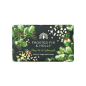 Preview: Englische Weihnachtsbotschaften Seife mit gefrosteter Tanne und Stechpalme