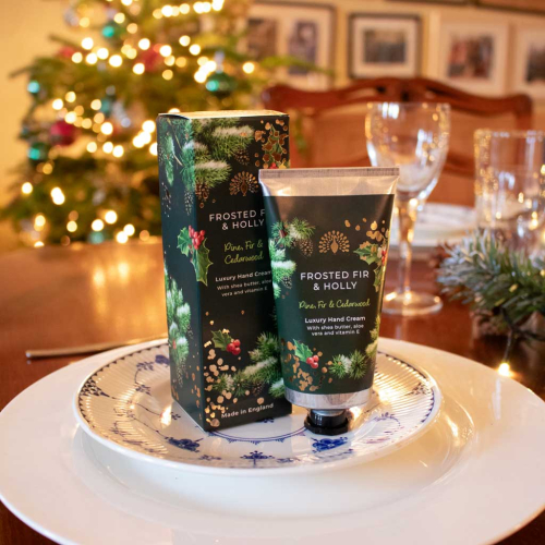 Preview: Englische Weihnachtszauber Handcreme Frostige Tanne & Stechpalme