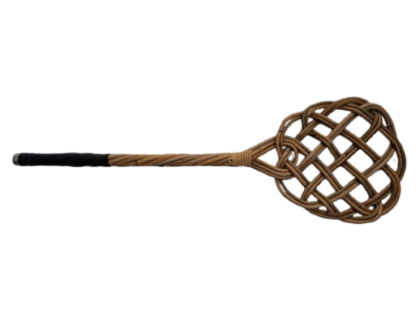 Teppichklopfer aus Peddigrohr mit Handschutz 2-fädig